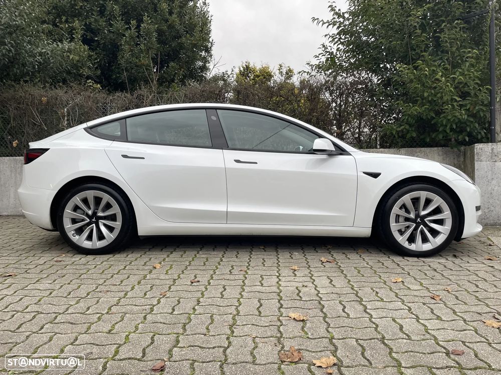 Tesla Model 3 Standard Range Plus RWD - 4