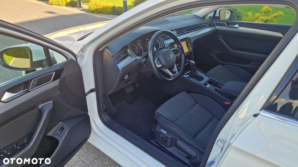 Volkswagen Passat Variant 2.0 TDI BMT Highline DSG - 16
