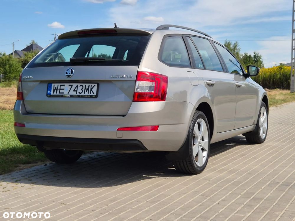 Skoda Octavia 2.0 TDI Ambition DSG - 4