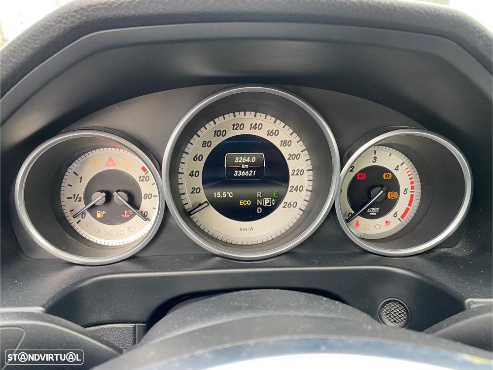 Mercedes-Benz E 250 BlueTEC Elegance 4-Matic - 39