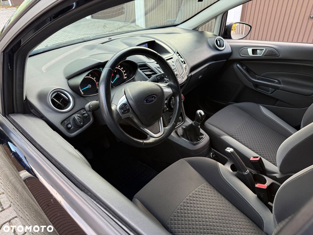 Ford Fiesta - 16