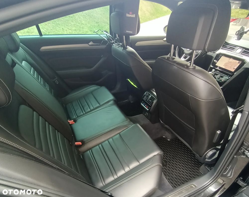 Volkswagen Passat - 14