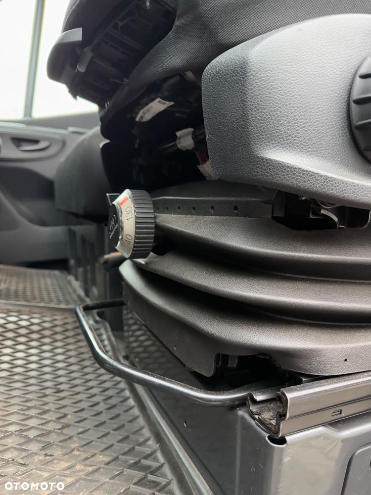 Mercedes-Benz Sprinter 319 CDI 907.233 - 26