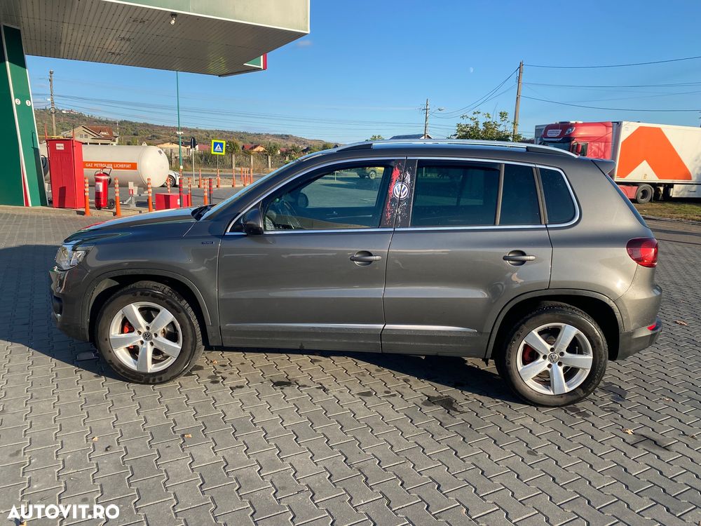 Volkswagen Tiguan - 2