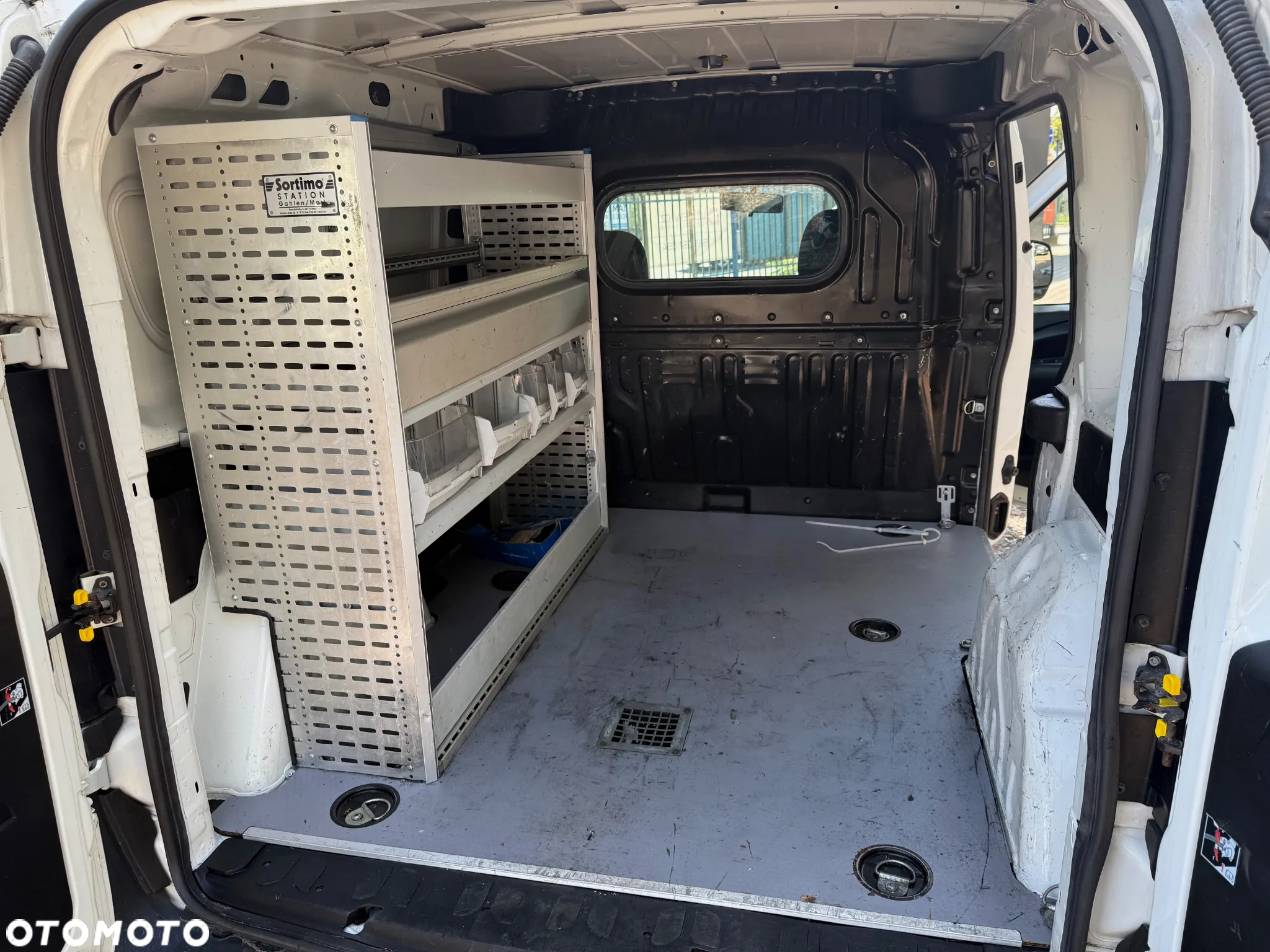 Opel COMBO - 9