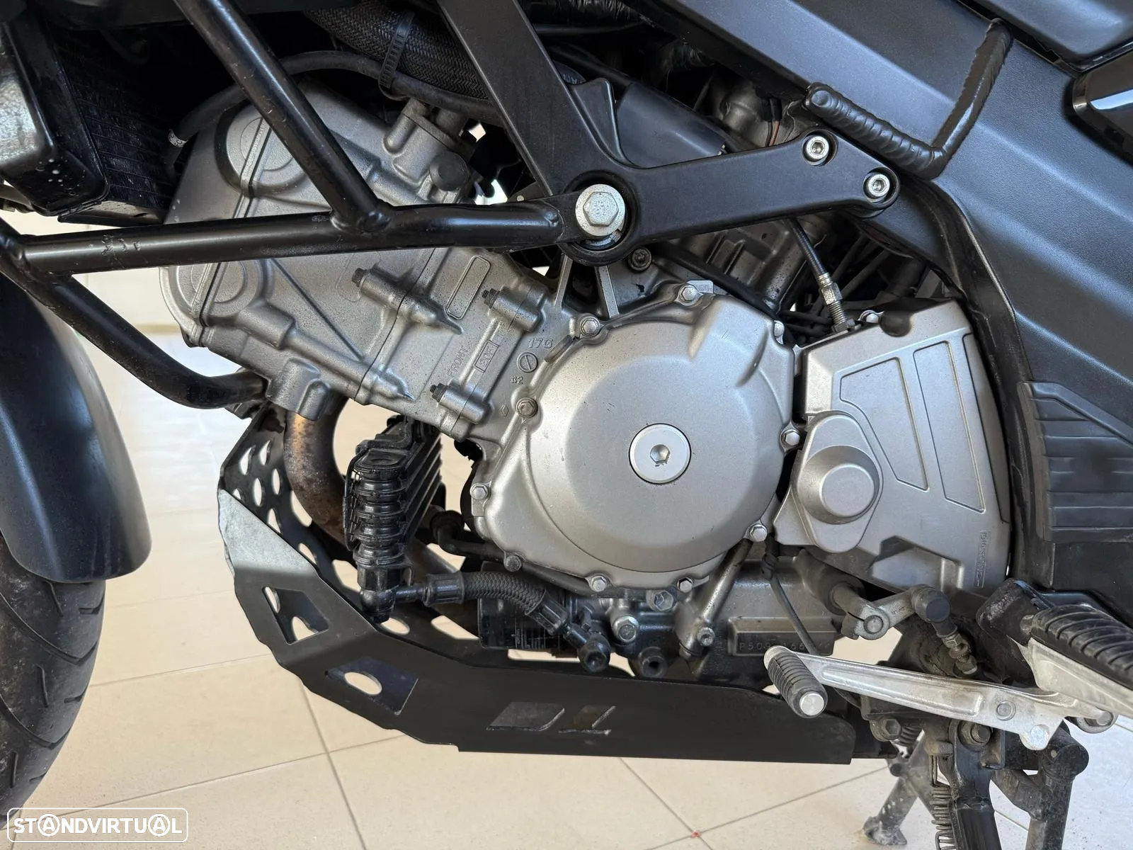 Suzuki DL V-Strom - 4