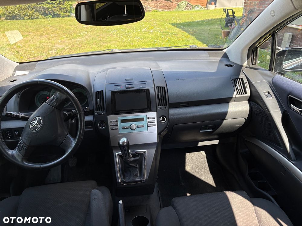 Toyota Corolla Verso 1.8 Sol 7os - 1