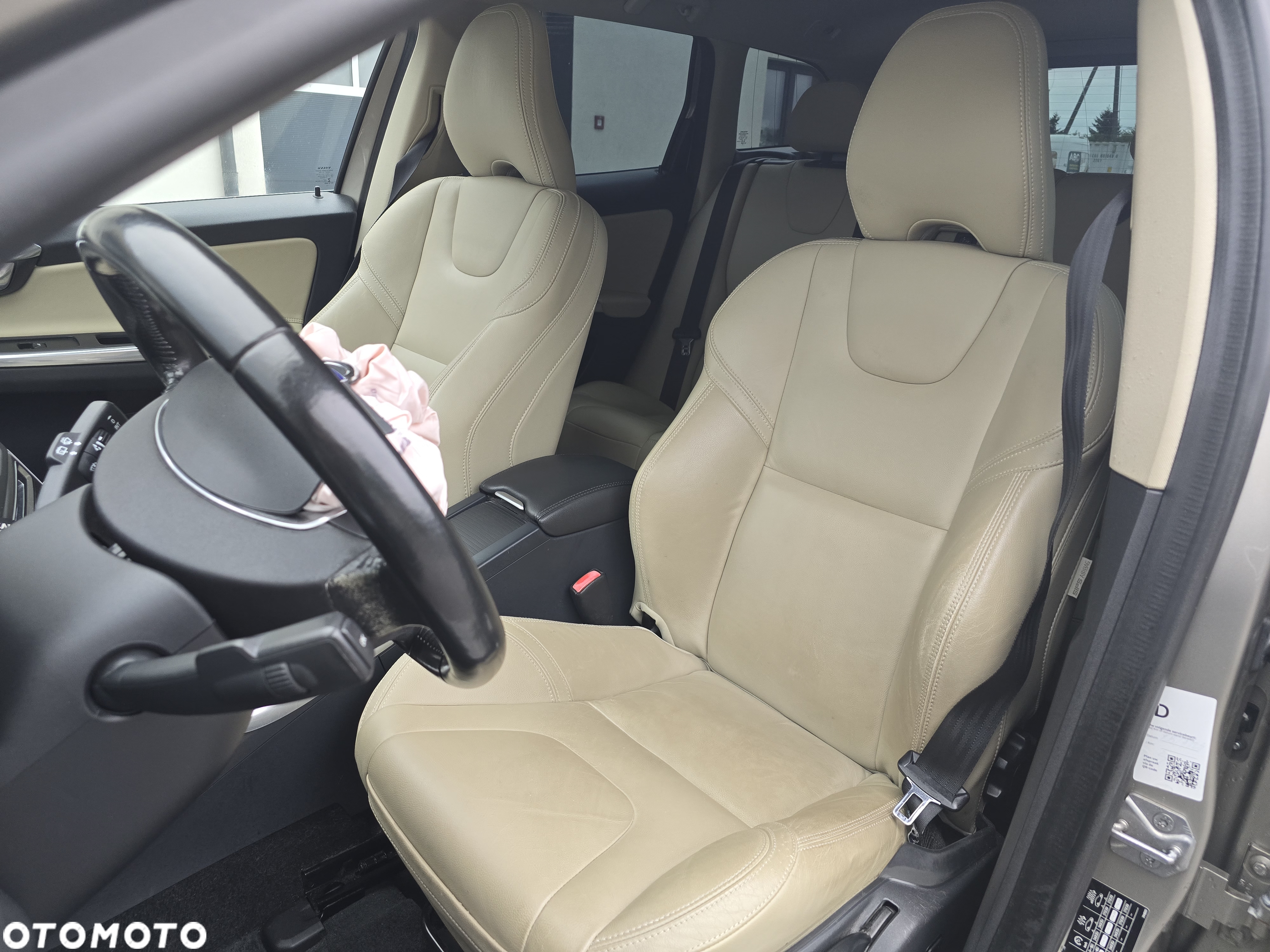 Volvo XC 60 D3 Geartronic Momentum - 24