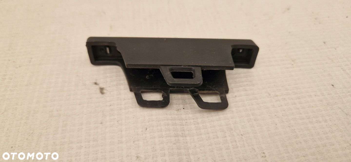 MERCEDES GLC 253 AMG LOGO EMBLEMAT ZNACZEK Z ATRAPY - 2