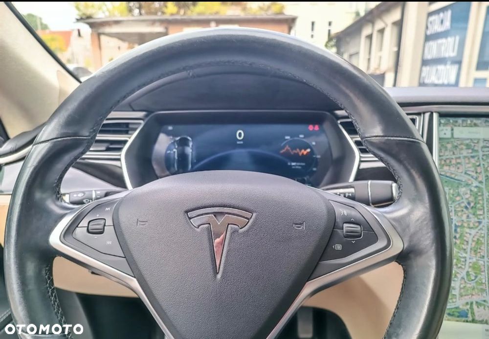 Tesla Model S 85D Allradantrieb - 14