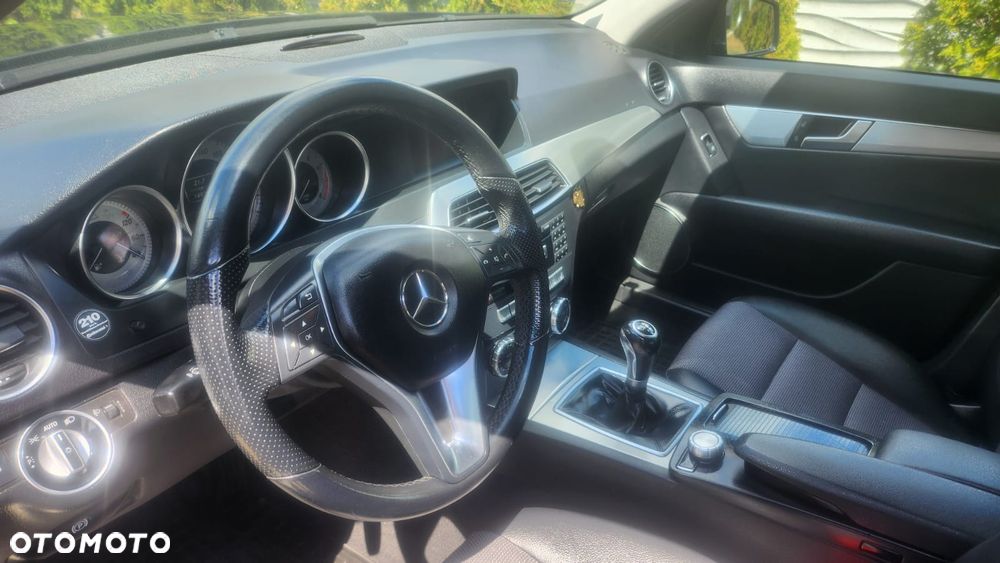 Mercedes-Benz Klasa C 180 Kompressor Avantgarde - 15