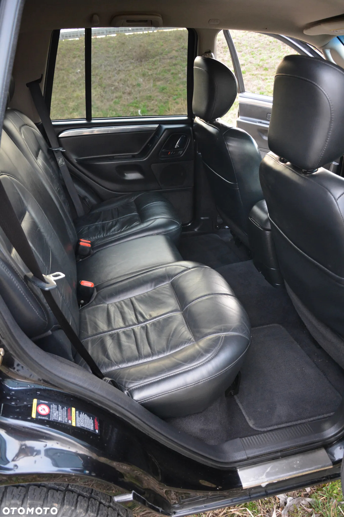 Jeep Grand Cherokee - 19