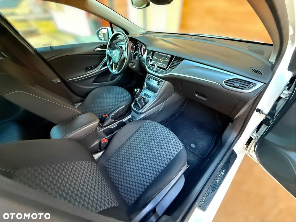 Opel Astra - 11