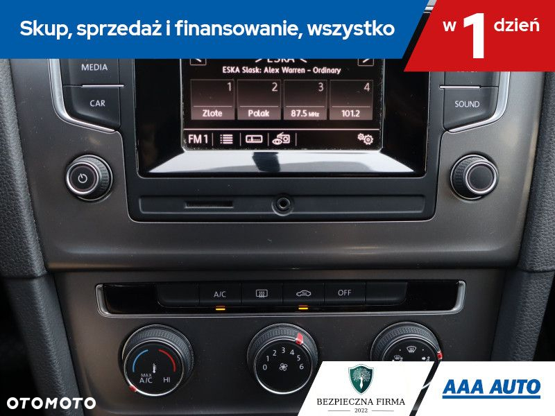 Volkswagen Golf - 17