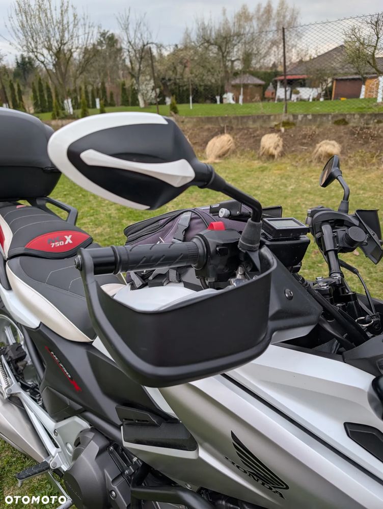 Honda NC - 16