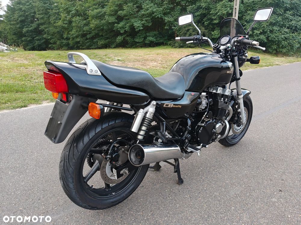 Honda CB - 3