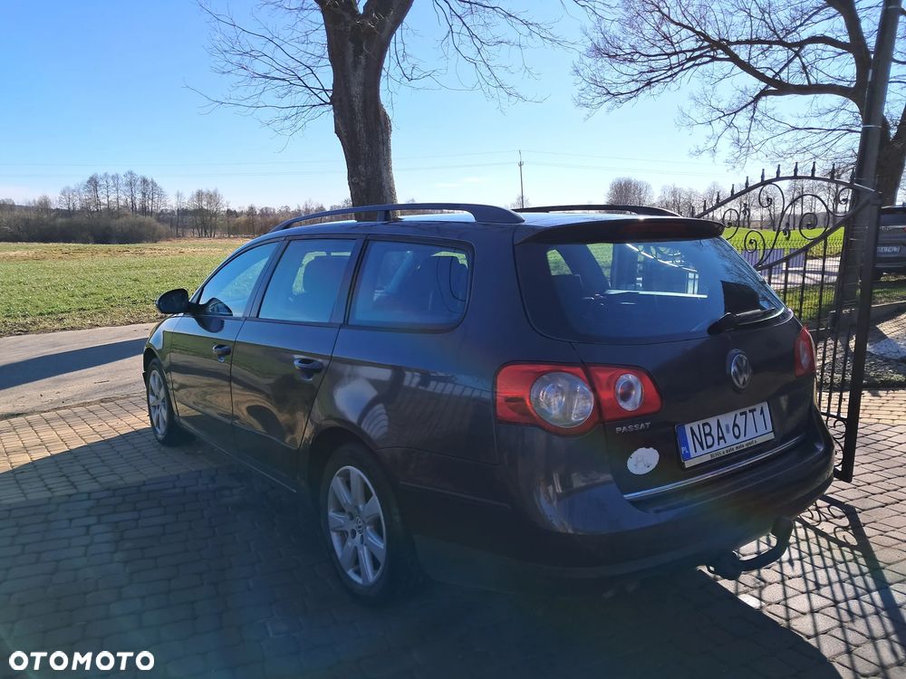 Volkswagen Passat - 9