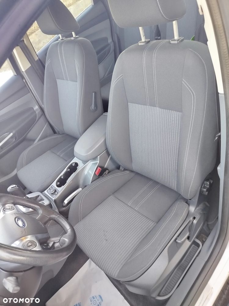 Ford C-MAX 2.0 TDCi Titanium - 15