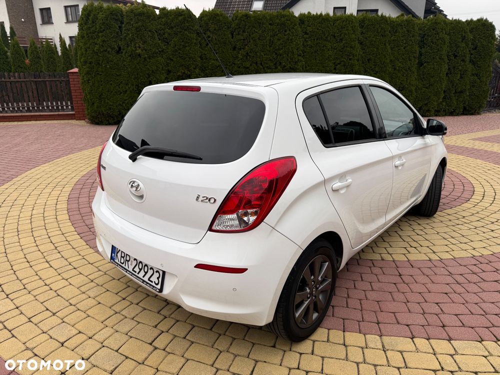 Hyundai i20 1.2 Trend - 13