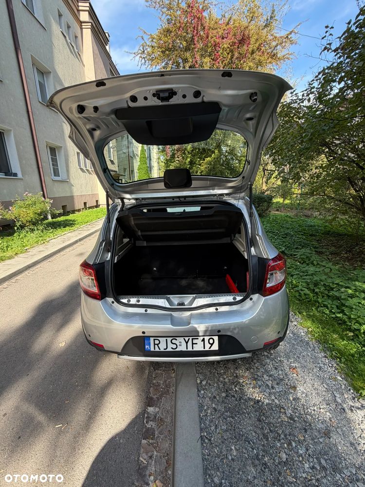 Dacia Sandero - 10