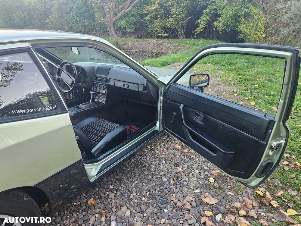 Porsche 924 - 9