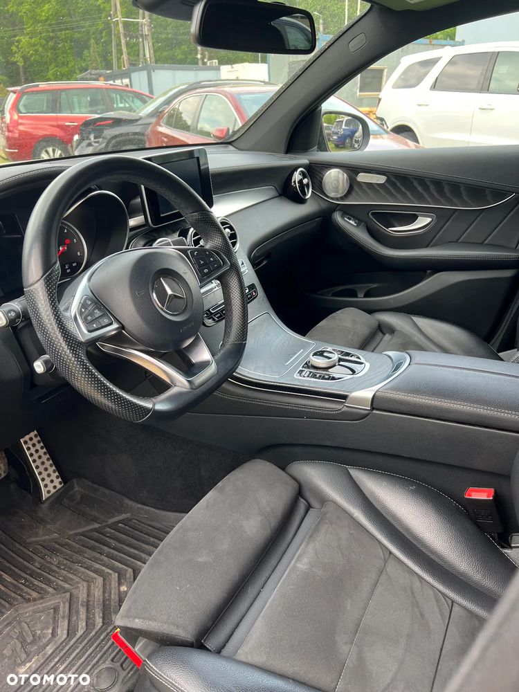 Mercedes-Benz GLC - 11