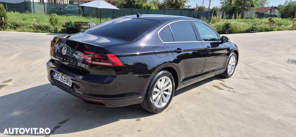 Volkswagen Passat 2.0 TDI DSG Comfortline - 2