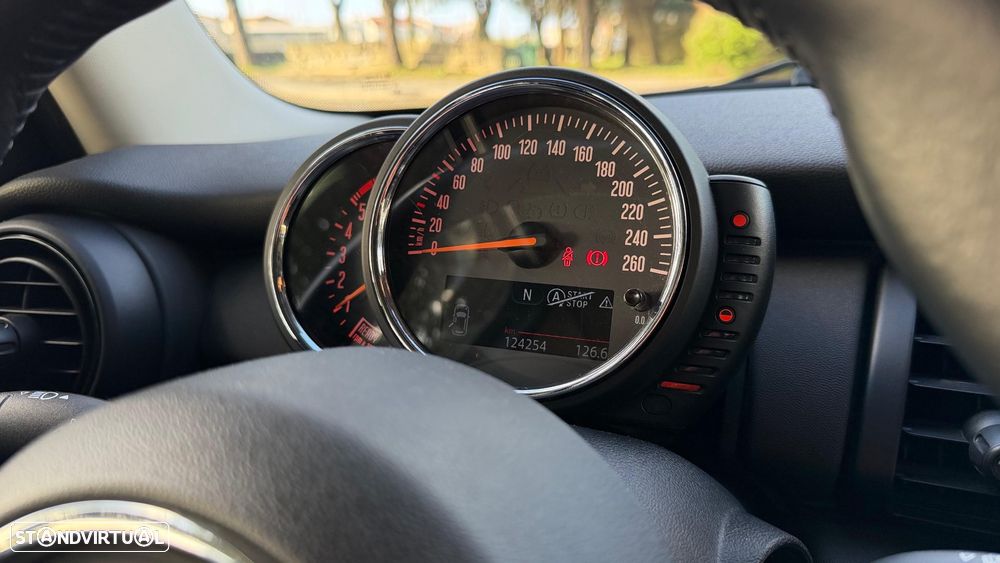 MINI 5 Portas One D - 8