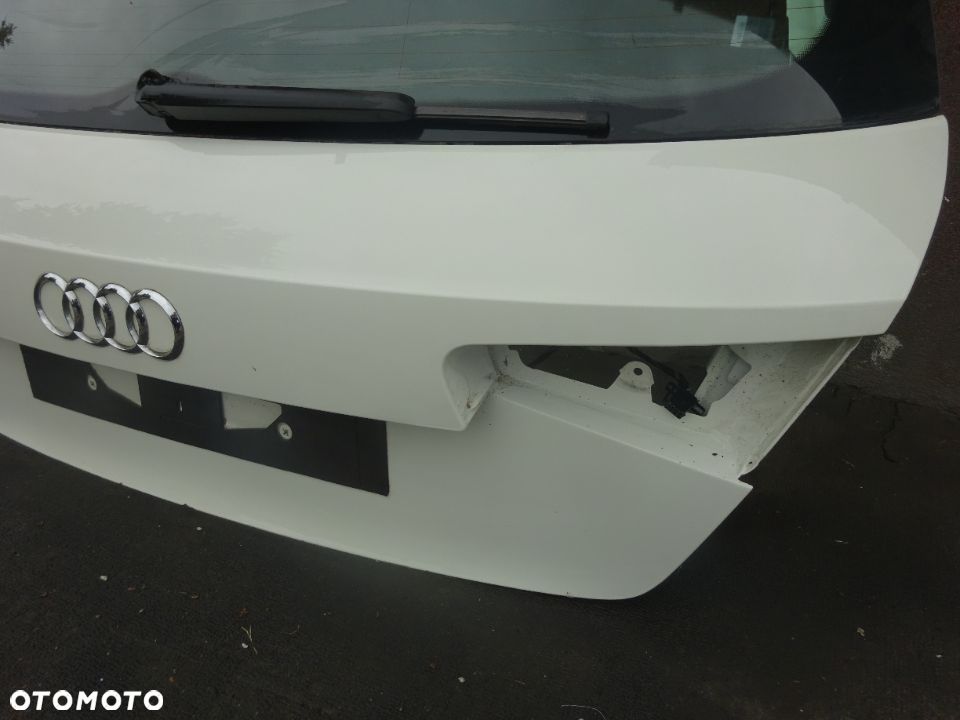 LY9K klapa bagaznika Audi A3 8V0 czesci - 2