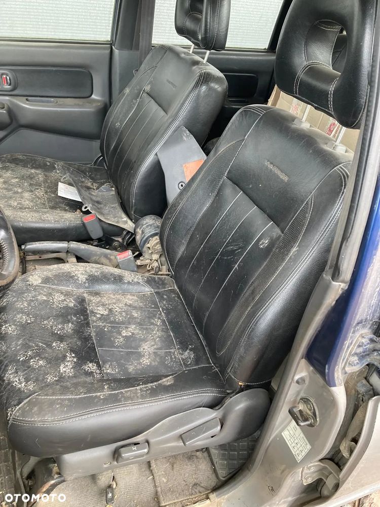 Mitsubishi L200 - 2