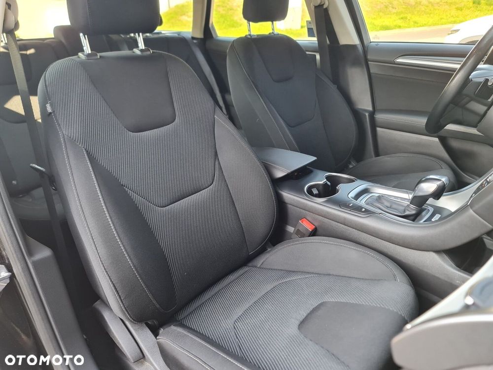 Ford Mondeo 2.0 TDCi Trend PowerShift - 24
