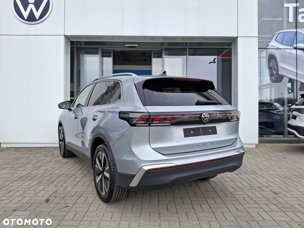 Volkswagen Tiguan 2.0 TDI Elegance DSG - 6