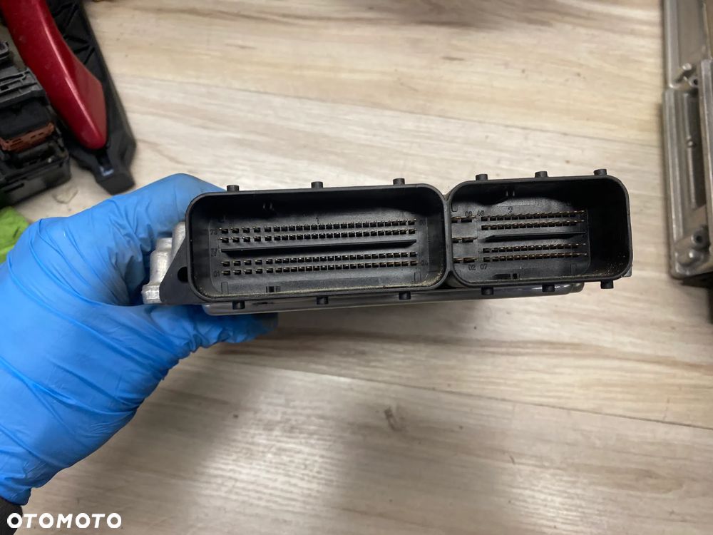 KOMPUTER STEROWNIK SILNIKA ECU BMW E87 0281012334 7797497 - 2