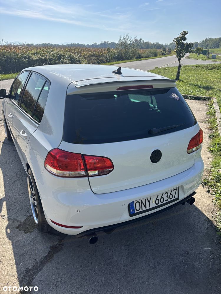 Volkswagen Golf - 5