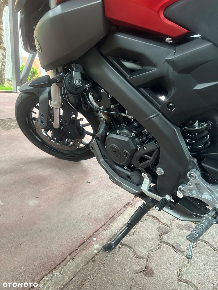 Yamaha MT - 7