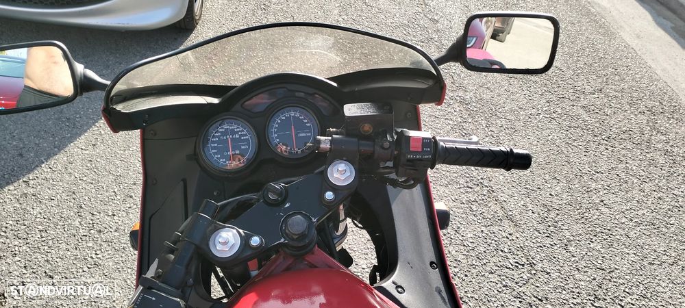 Suzuki RF RF600R - 6