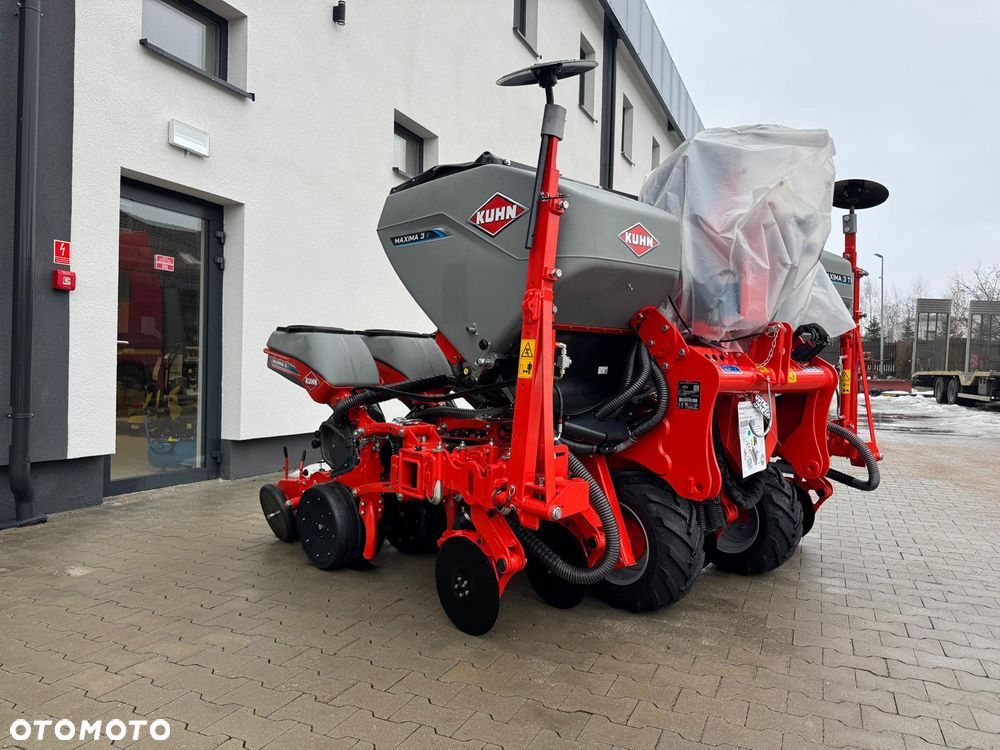 Kuhn KUHN MAXIMA 3 TI E • 2026 • 6 RZĘDÓW • ELEKTRYCZNY WYSIEW • ISOBUS • FABRYCZNIE NOWY - 2