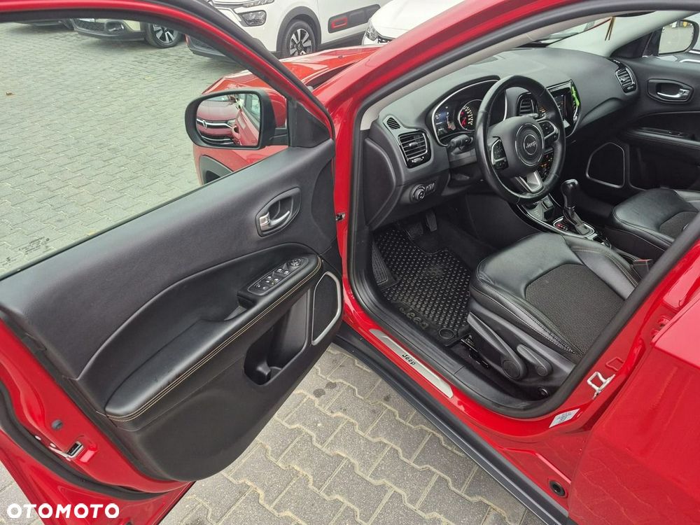 Jeep Compass - 12