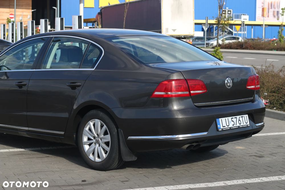 Volkswagen Passat 2.0 TDI Comfortline - 7