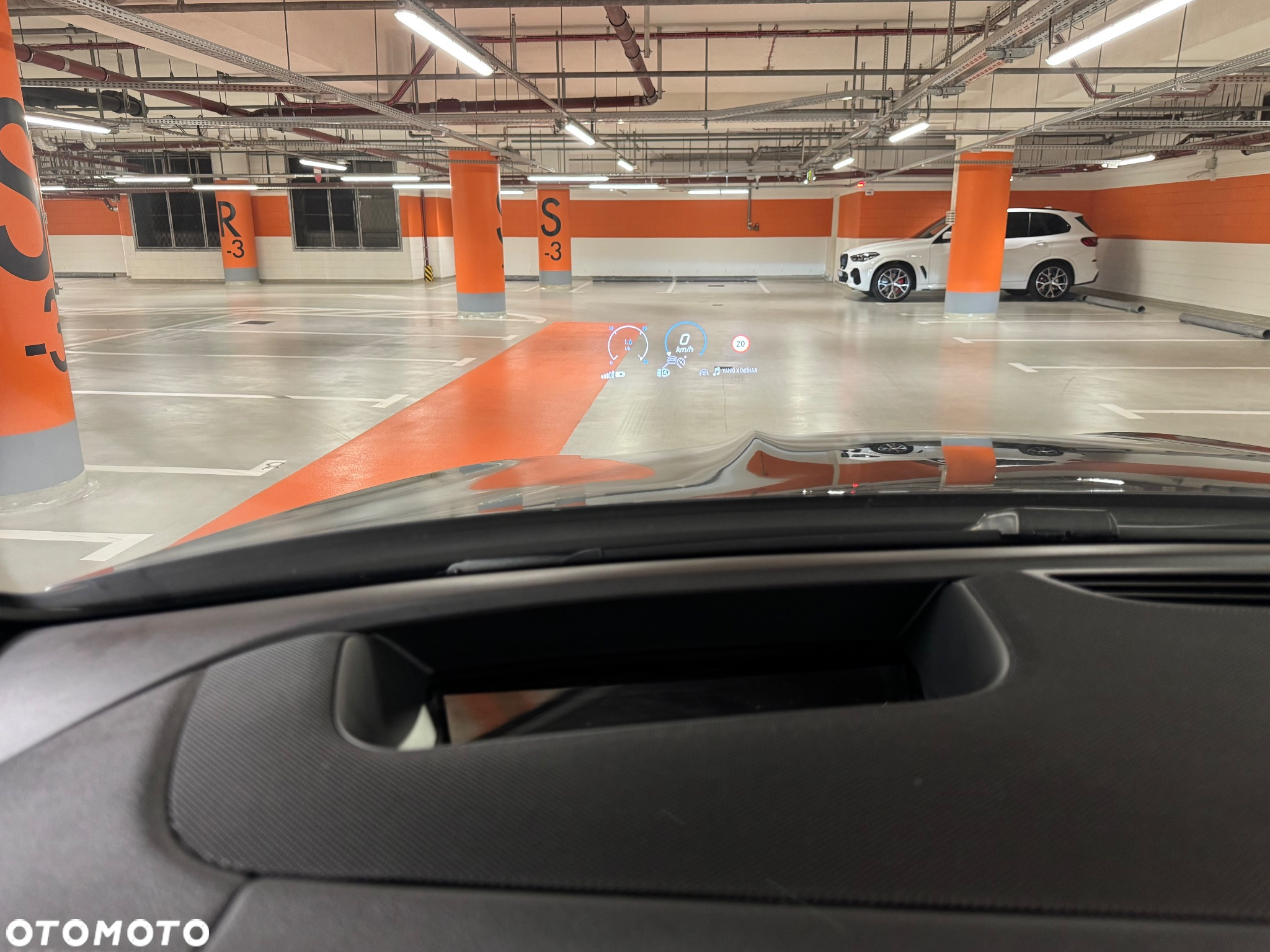 Mercedes-Benz GLE AMG Coupe 63 4-Matic Premium Plus - 38