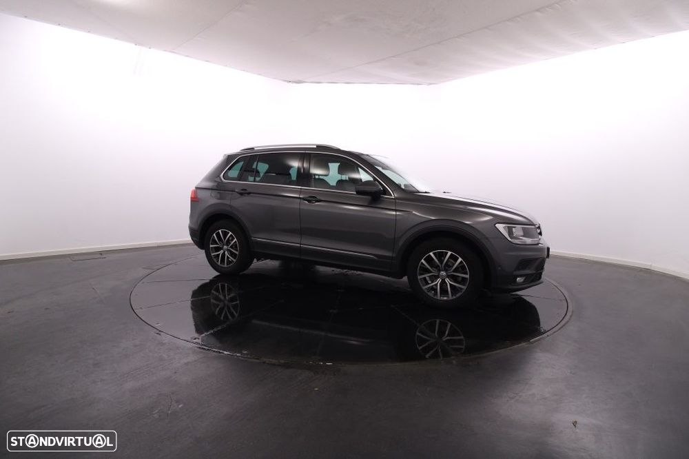 VW Tiguan 1.6 TDI Confortline - 10