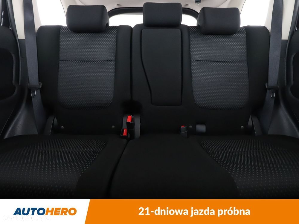 Mitsubishi Outlander - 16