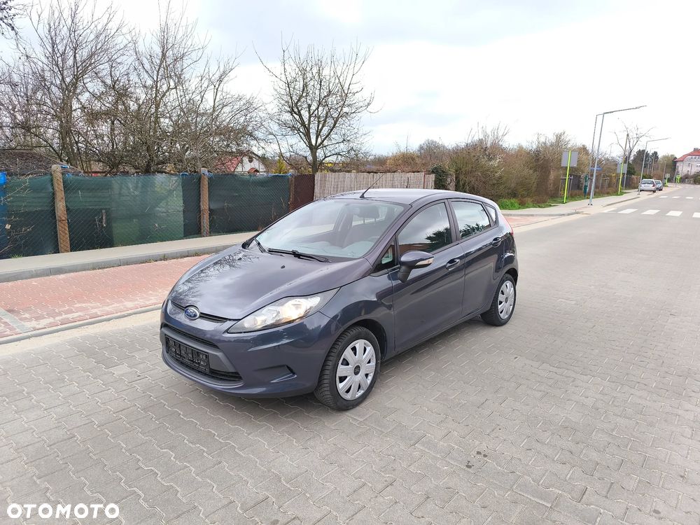 Ford Fiesta 1.25 Celebration - 1