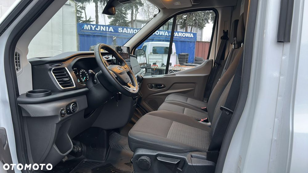 Ford Transit - 10
