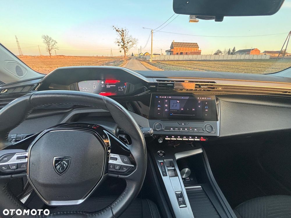 Peugeot 308 BlueHDi 130 EAT8 Style - 28