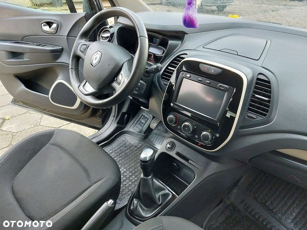 Renault Captur - 16