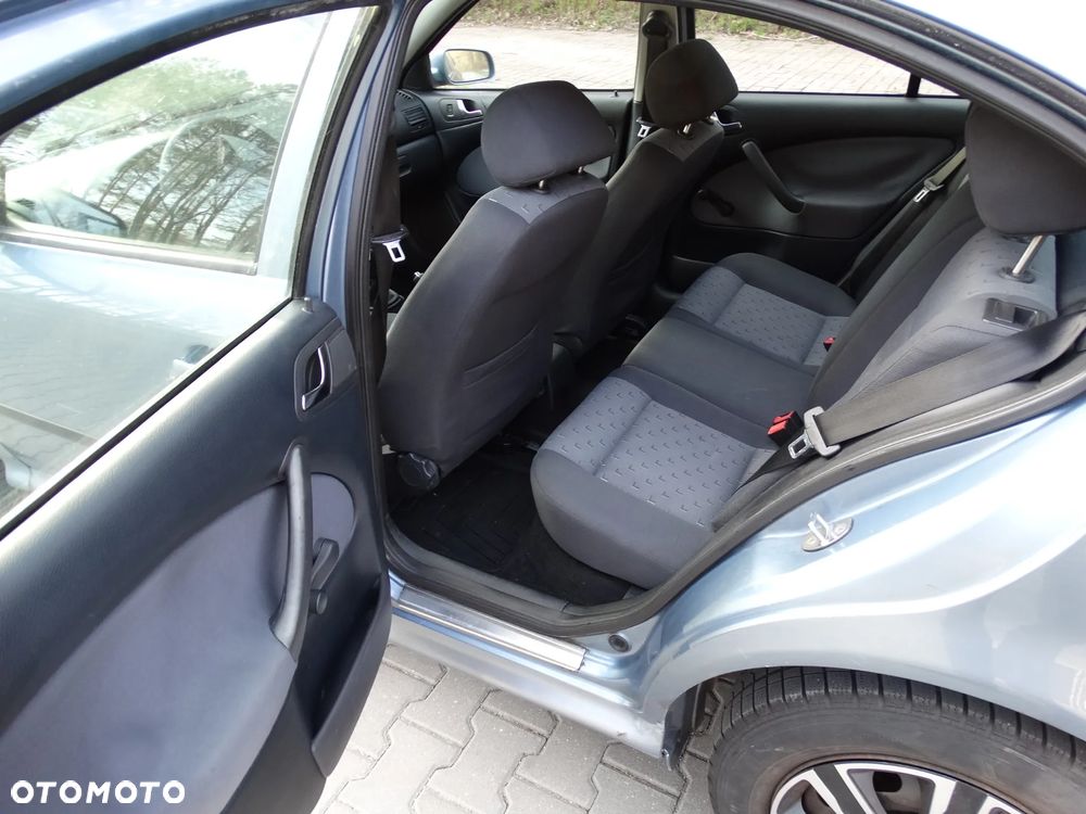 Skoda Octavia 1.9 TDI Tour Plus Ice+ - 32