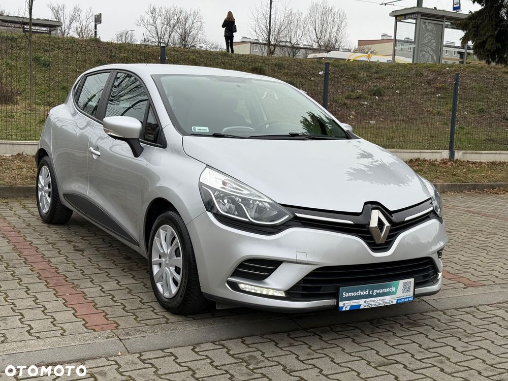 Renault Clio 1.2 16V Alize - 1