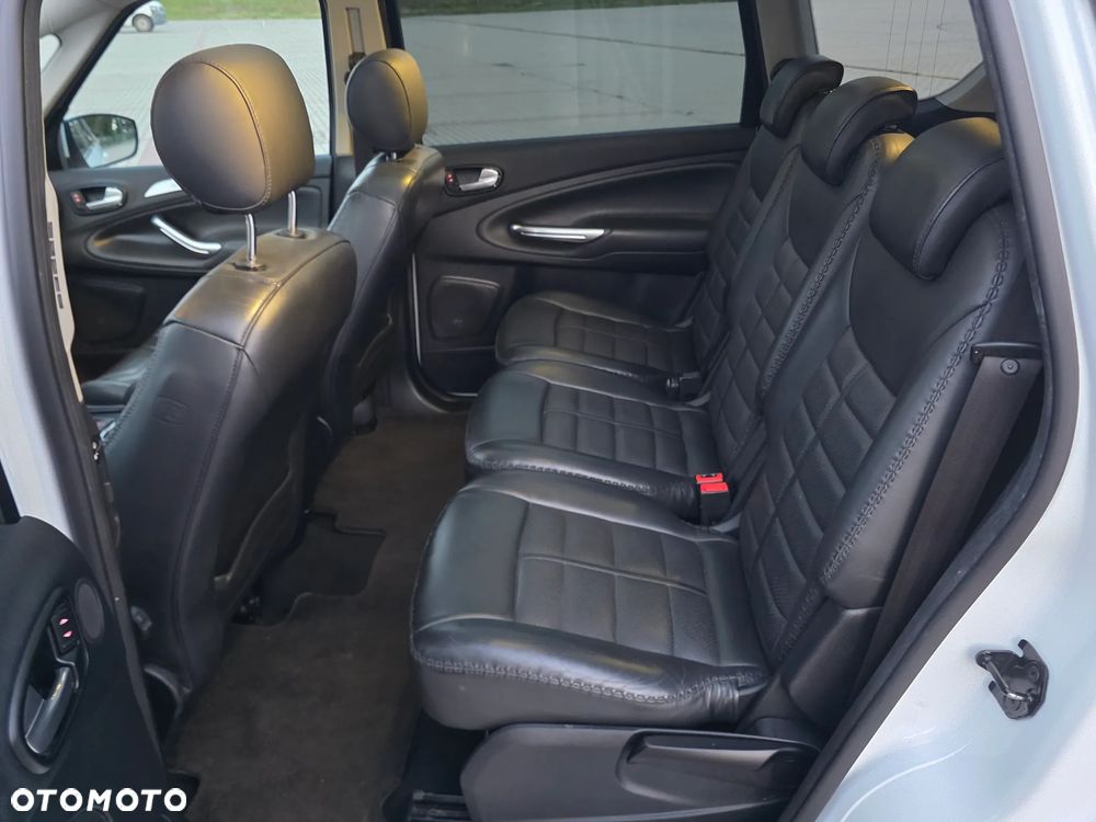 Ford S-Max 2.0 TDCi DPF Titanium X - 11