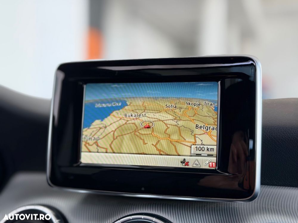 Mercedes-Benz CLA 180 UrbanStyle Edition - 23